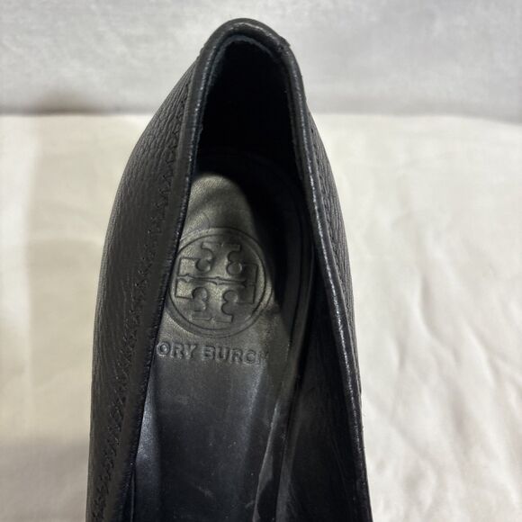 Tory Burch Peep Toe Sally Wedge Pumps 8M Black Pebble Silver Logo Leather Shoes - Picture 9 of 15